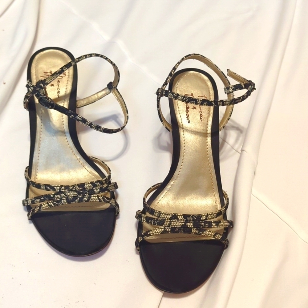Mercer & Madison Black Shoes Size 6.5